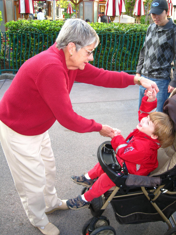 Theio's first visit to Disneyland