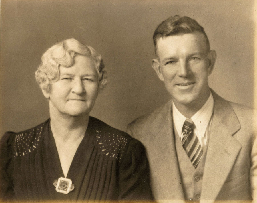 Susie Liles Essig and Charles Essig