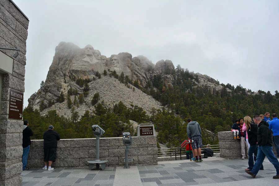 Kathy goes to Mount Rushmore