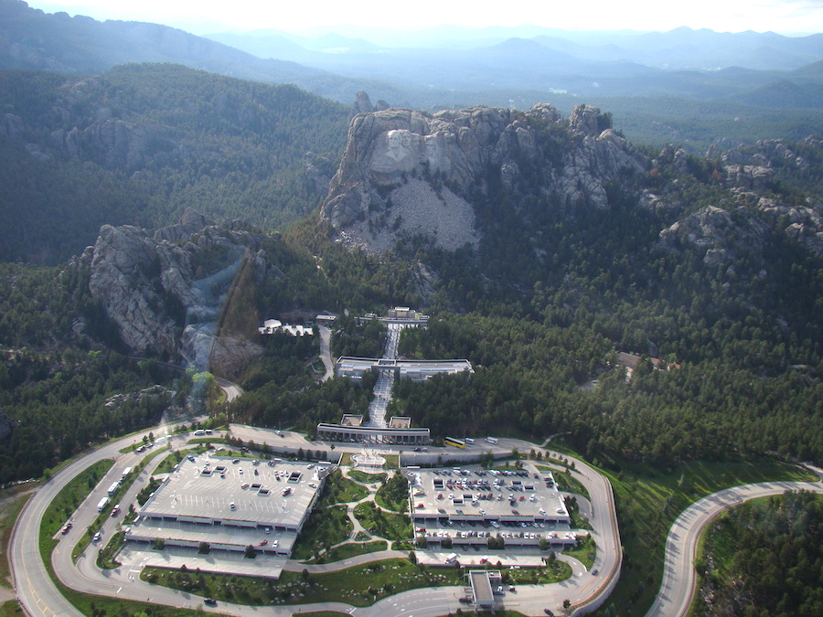 Kathy goes to Mount Rushmore