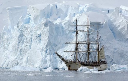 Lemaine Channel and Port Lockroy 12/13/2016