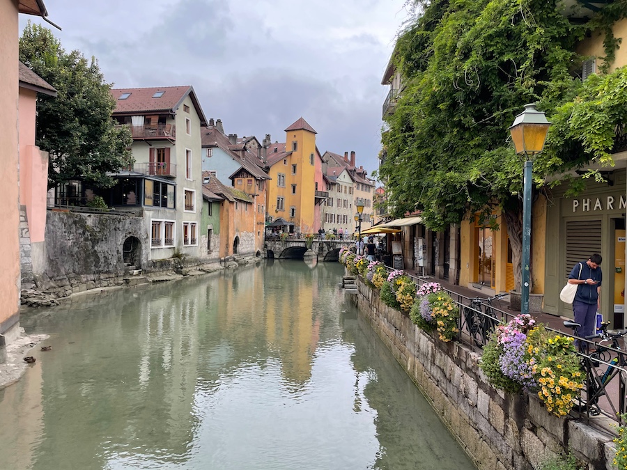 2025-08 Bob & Donna Go To Europe