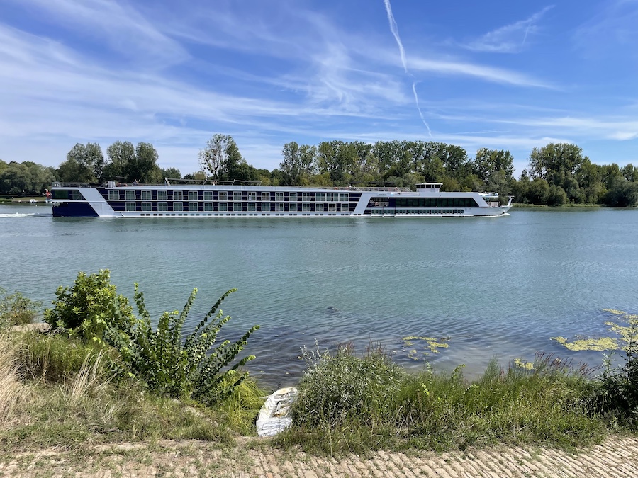 2025-08 Bob & Donna Go To Europe