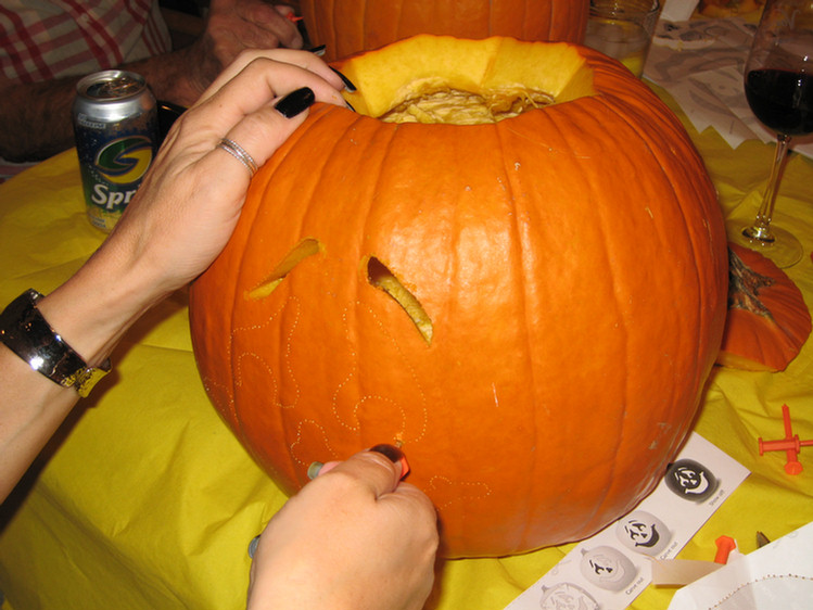Pumpkin carving 2008