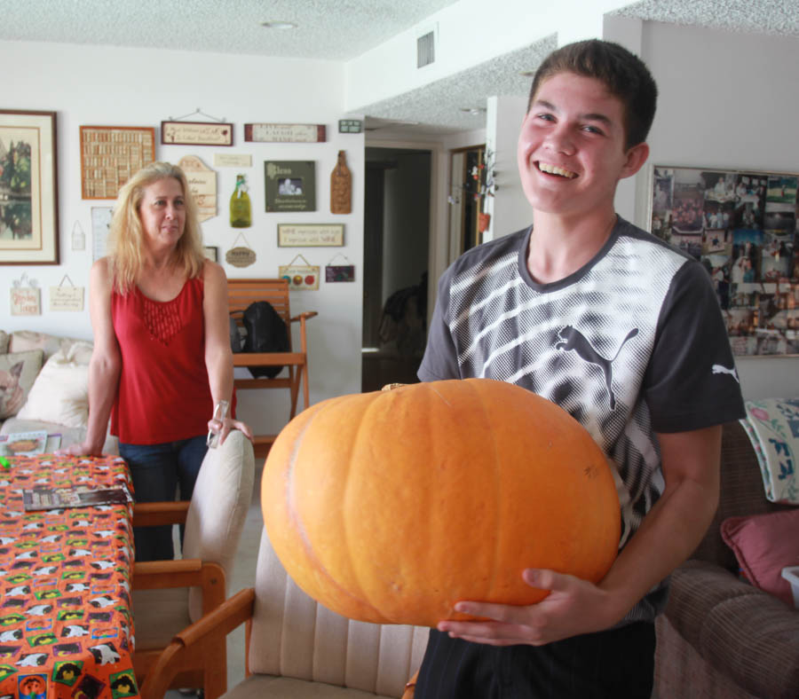 Pumpkin carving 10/25/2015