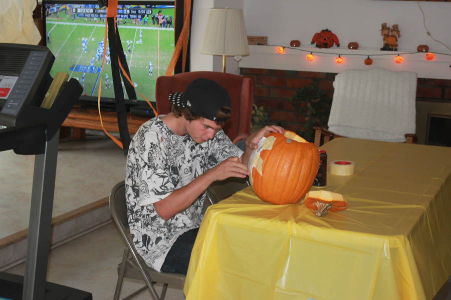 Pumpkin carving 10/25/2015