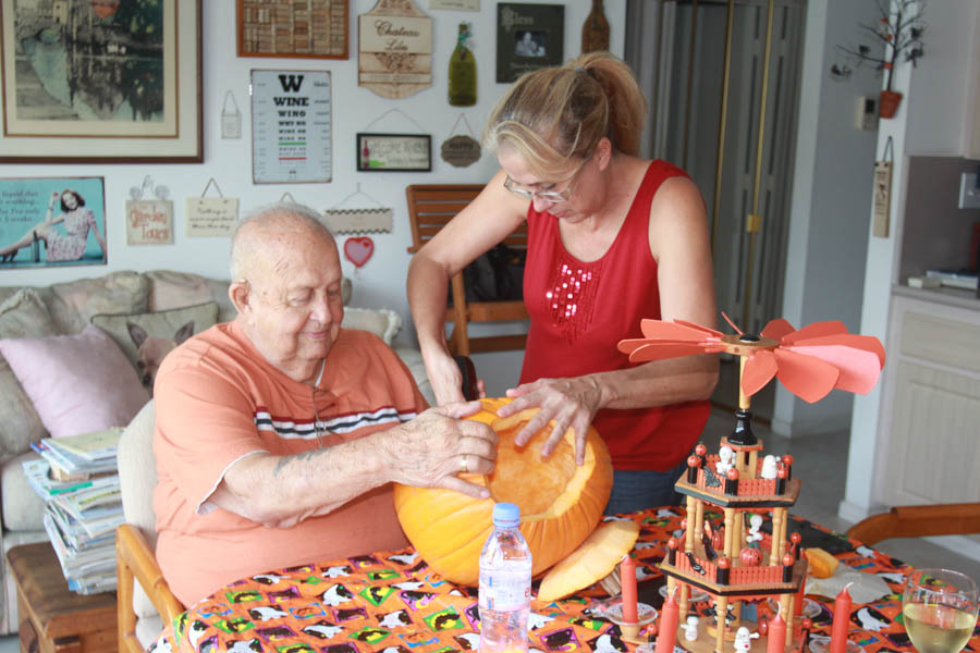 Pumpkin carving 10/25/2015