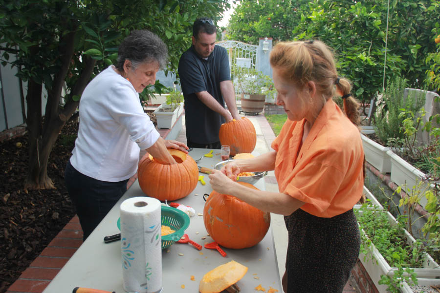 Pumpkin carving 10/25/2015