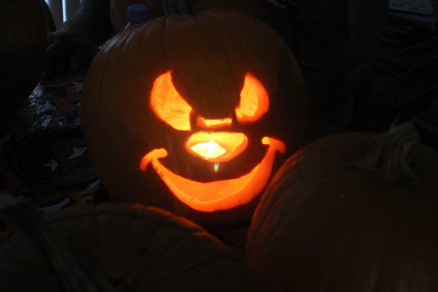 Pumpkin carving 10/25/2015