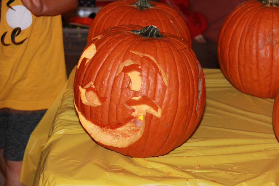 Pumpkin carving with family 10/29/2016