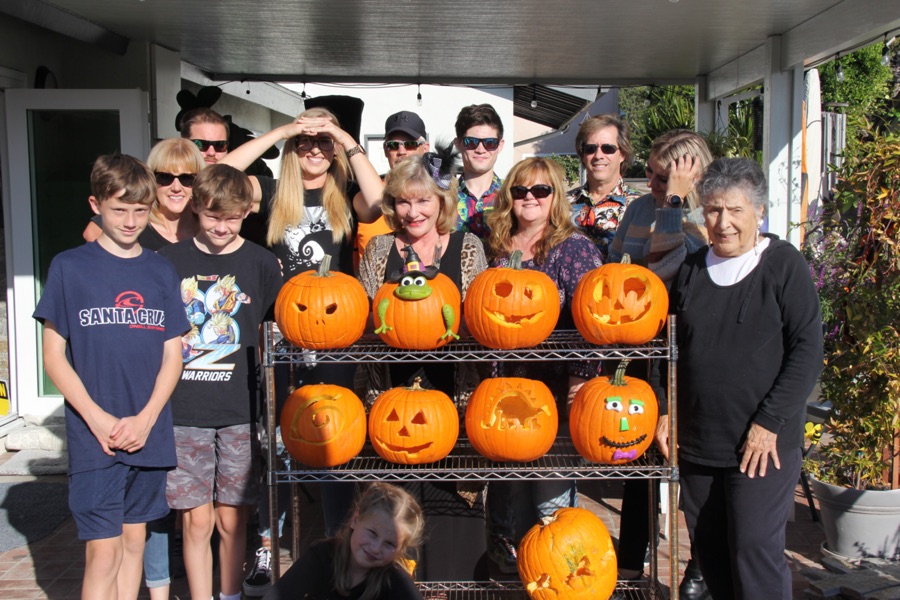 Pumpkin carving 2021 at Casa Valencia