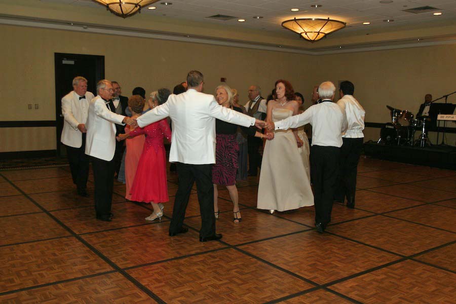 Post dinner dancing 2013-08-10 Nightlighters