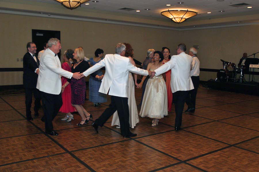 Post dinner dancing 2013-08-10 Nightlighters