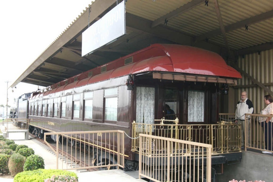 Railcar