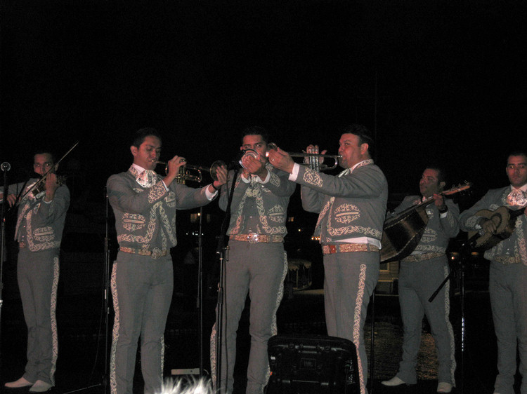 Mariachi 2009 Balboa Bay Club