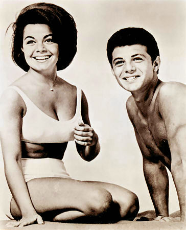 ~RetroAnnette-Funicello-.jpg (35443 bytes)