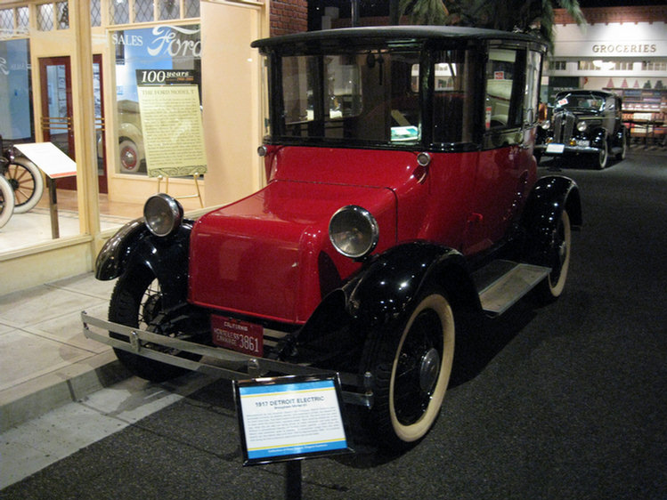 Petersen's Car Museum July 2008