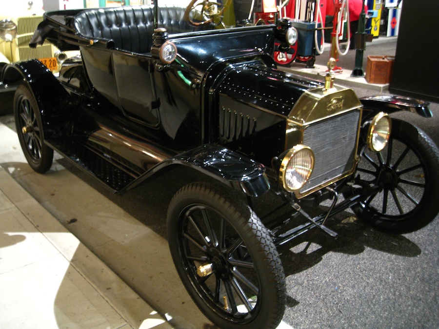 Visiting the Petersen Automotive Museum 1/29/2013