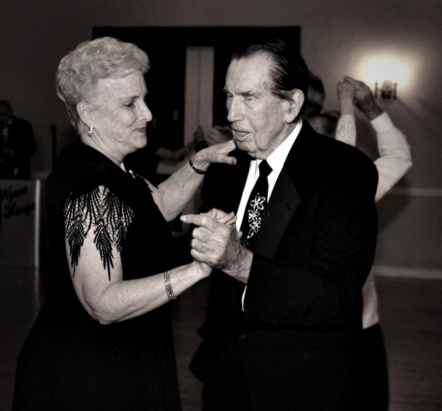 Rondeliers Black & White BAll January 2014