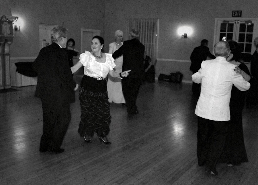 Rondeliers Black & White BAll January 2014