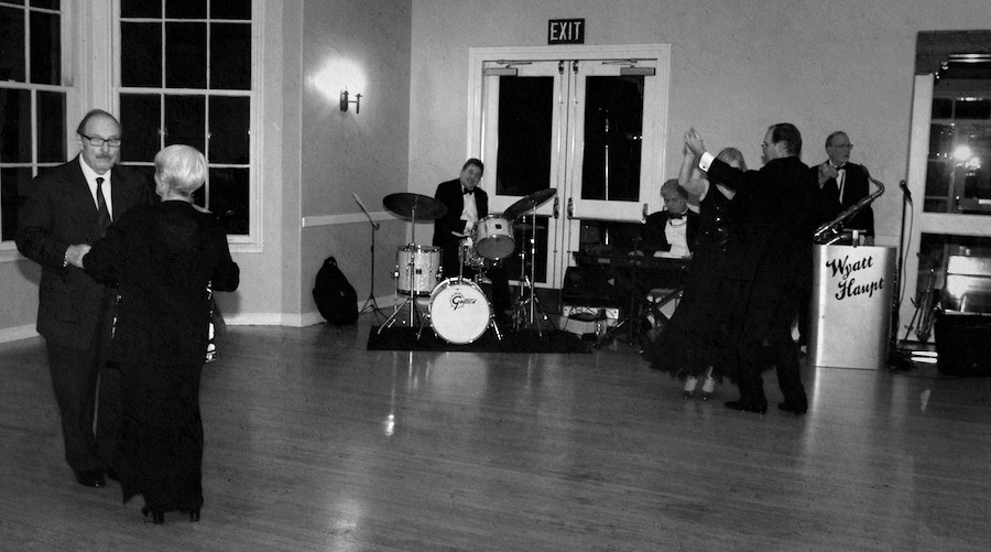 Rondeliers Black & White BAll January 2014