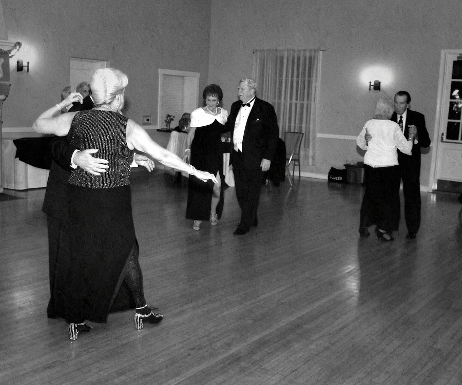 Rondeliers Black & White BAll January 2014