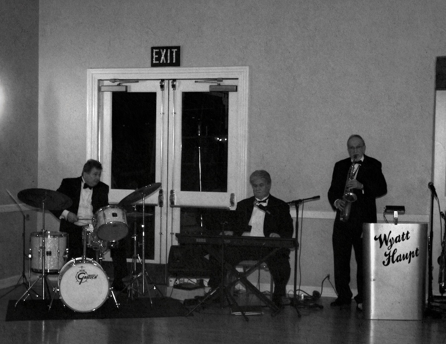 Rondeliers Black & White BAll January 2014