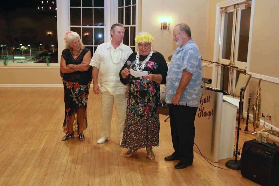 Dancing in Hawaii with the Rondeliers July 2014