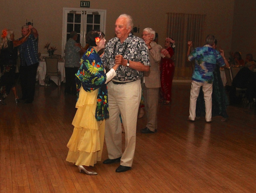 Dancing in Hawaii with the Rondeliers July 2014