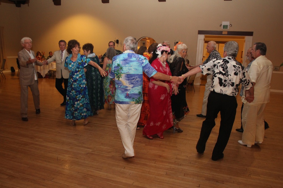 Dancing in Hawaii with the Rondeliers July 2014