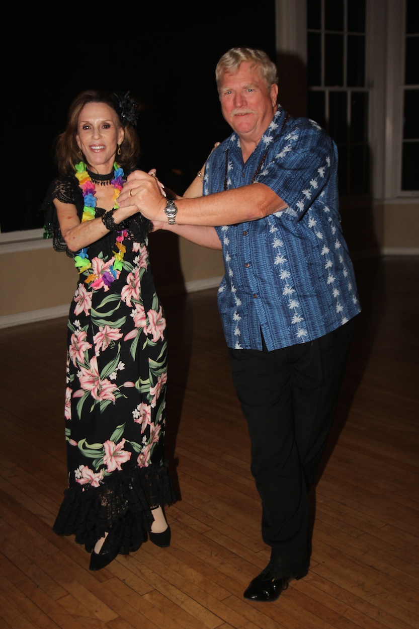 Dancing in Hawaii with the Rondeliers July 2014