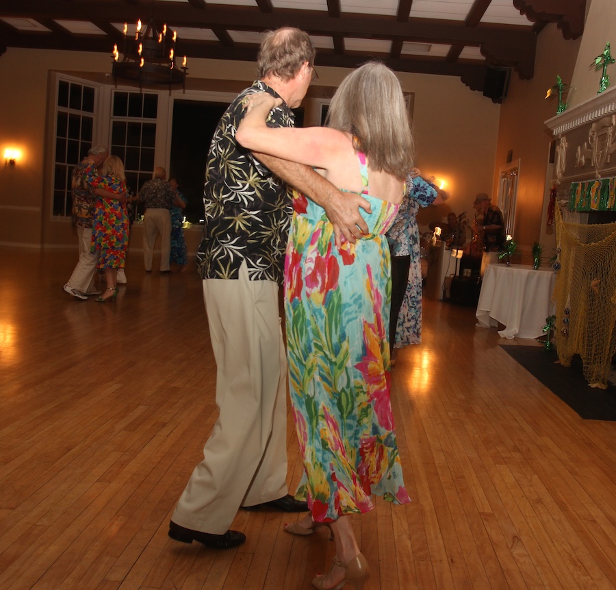 Dancing in Hawaii with the Rondeliers July 2014