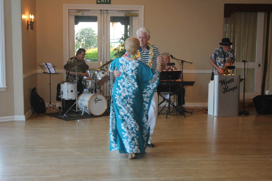 Dancing in the tropics with the Rondeliers 7/10/2015