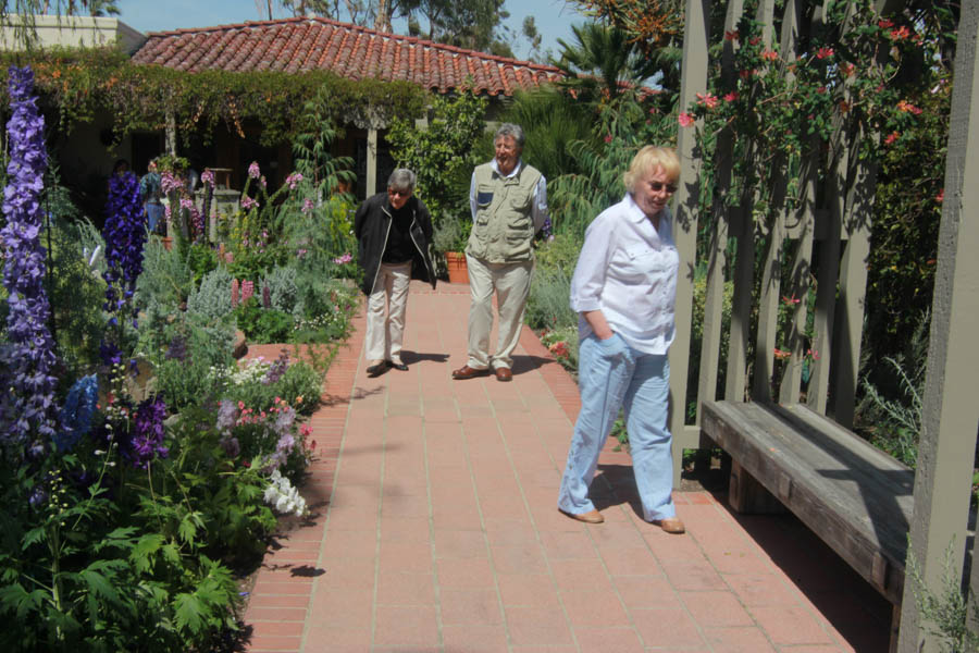 Visiting Sherman ardens with the Finchs 3/22/2016 (Nine Years Retired)