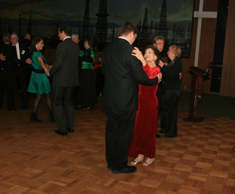 Topper's Mistletoe Ball 2012 post dinner dancing