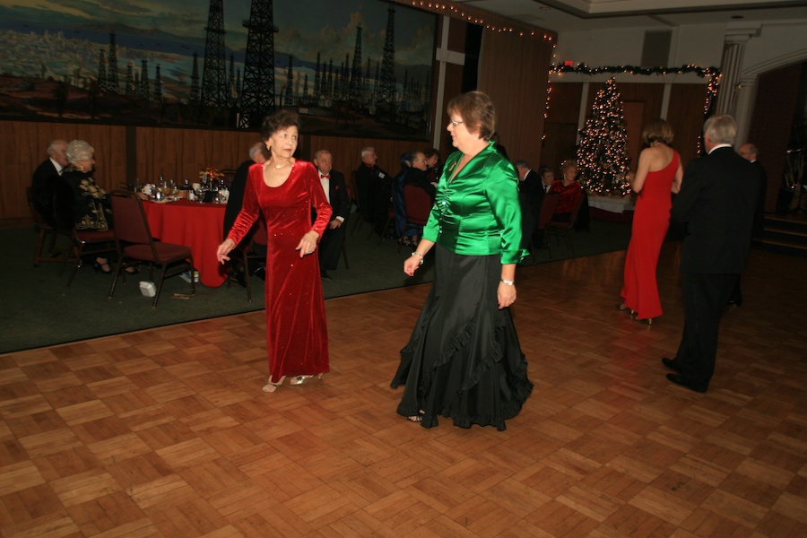 Topper's Mistletoe Ball 2012 post dinner dancing