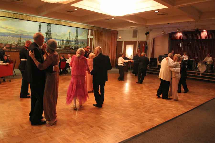 Post dinner dancing Toppers May 2013