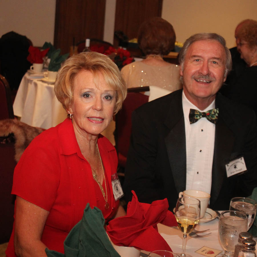 Topper's 2014 Mistletoe Ball